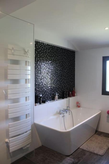 La Chapelle-Heulin Villa Grand Standing Avec Piscine Proche Nantes מראה חיצוני תמונה